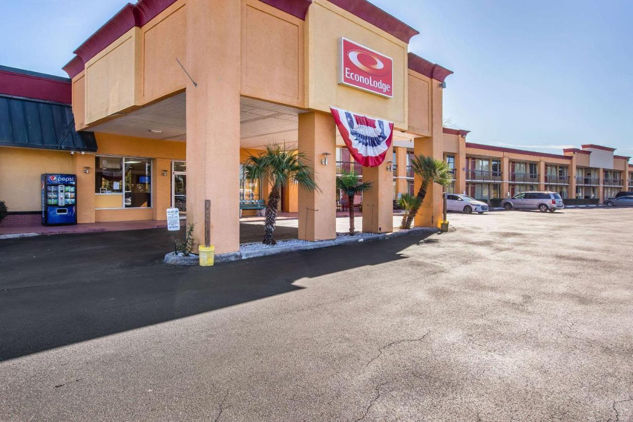 Econo Lodge Choice Hotels I 95 Savannah Gateway 24 Hour Fitness Center On Site Guest Laundry On Site Perkins Restaurant Exterior photo